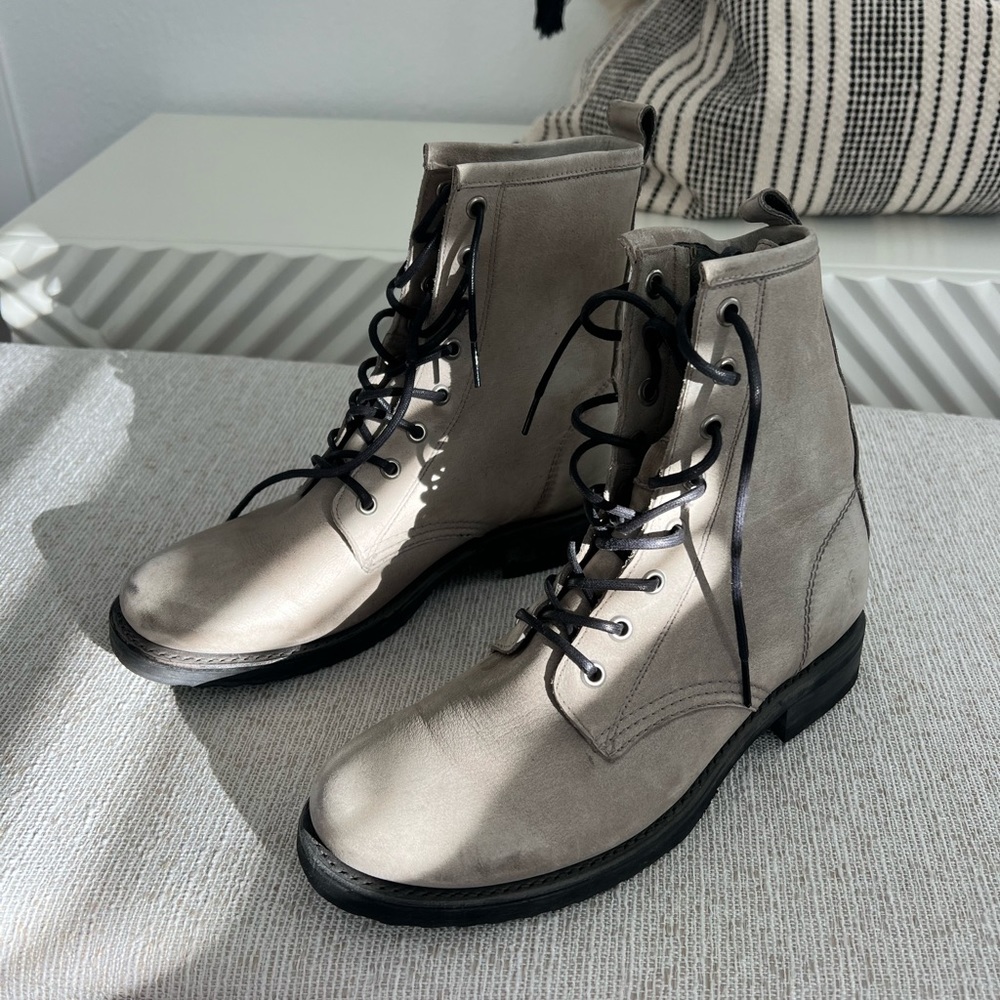 Frye Combat Boots Grey sz 7.5